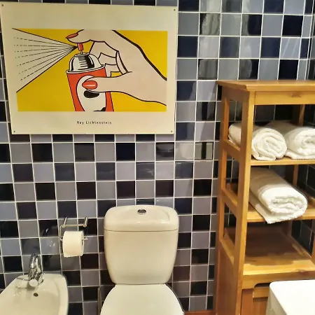 Chiado With View To The Castle Лиссабон