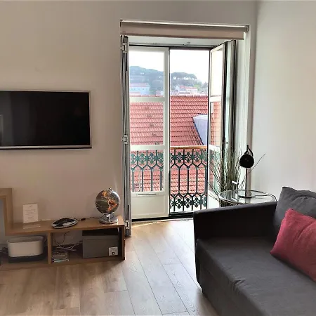 Chiado With View To The Castle Apartment Lisbon