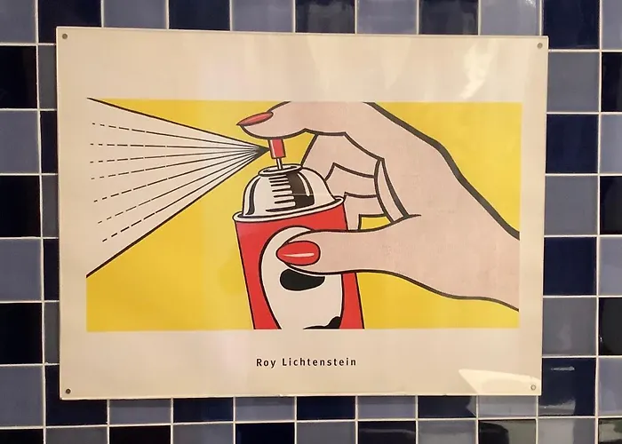 Chiado With View To The Castle Lisboa